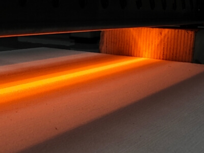 如何選擇焊接技術？紅外線焊接與激光焊接的深度對比！